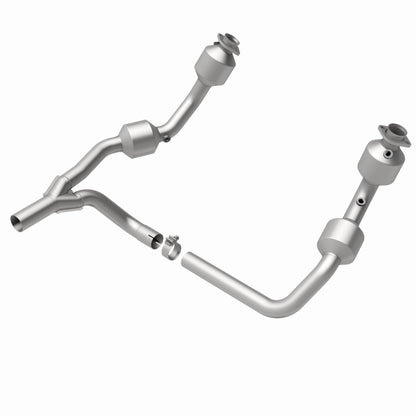 Magnaflow OEM Grade Direct-Fit Catalytic Converter by MagnaFlow Exhaust Products