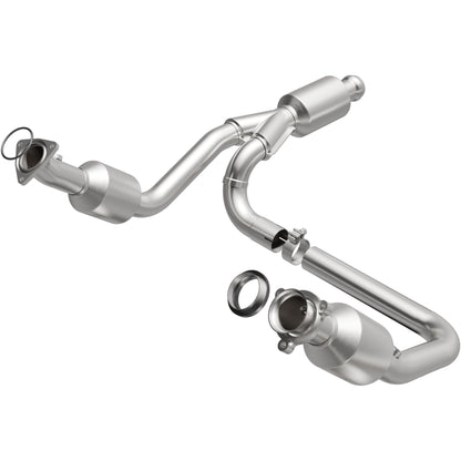Magnaflow OEM Grade Direct-Fit Catalytic Converter by MagnaFlow Exhaust Products