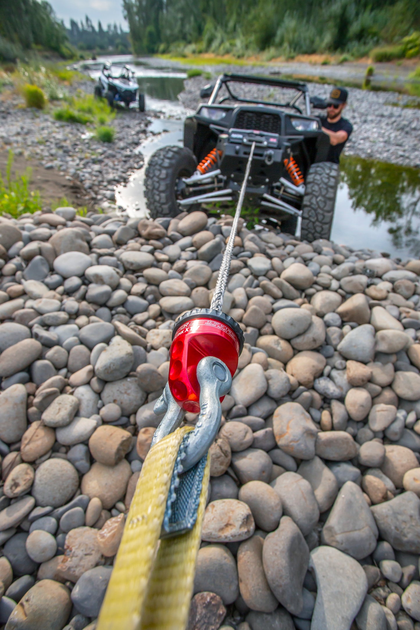 PROLINK XTV WINCH SHACKLE MOUNT -- BLUE by Factor 55