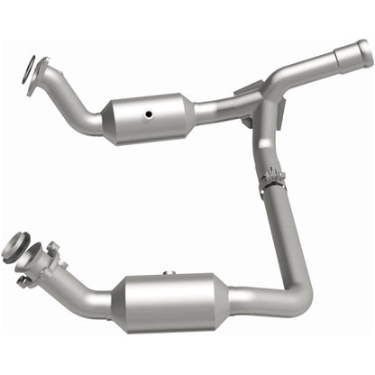 Magnaflow OEM Grade Direct-Fit Catalytic Converter by MagnaFlow Exhaust Products