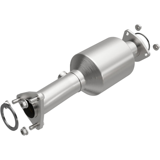 Magnaflow OEM Grade Direct-Fit Catalytic Converter by MagnaFlow Exhaust Products