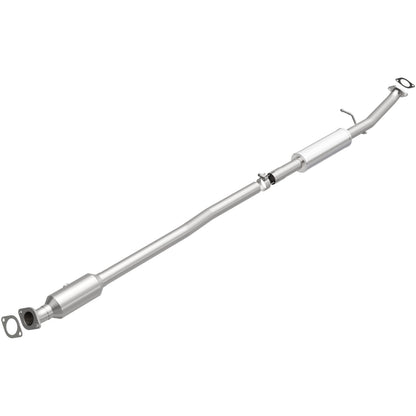 Magnaflow OEM Grade Direct-Fit Catalytic Converter by MagnaFlow Exhaust Products