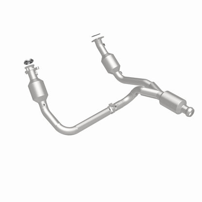 Magnaflow OEM Grade Direct-Fit Catalytic Converter by MagnaFlow Exhaust Products