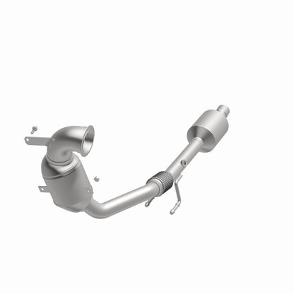 Magnaflow OEM Grade Direct-Fit Catalytic Converter by MagnaFlow Exhaust Products