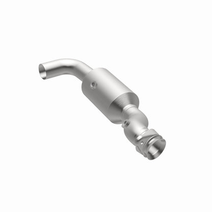 Magnaflow OEM Grade Direct-Fit Catalytic Converter by MagnaFlow Exhaust Products