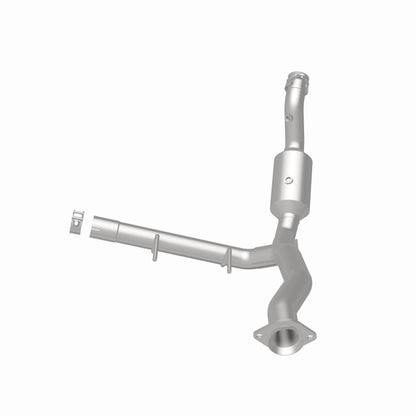 Magnaflow OEM Grade Direct-Fit Catalytic Converter by MagnaFlow Exhaust Products
