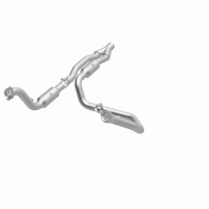 Magnaflow OEM Grade Direct-Fit Catalytic Converter by MagnaFlow Exhaust Products