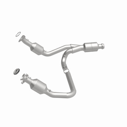 Magnaflow OEM Grade Direct-Fit Catalytic Converter by MagnaFlow Exhaust Products