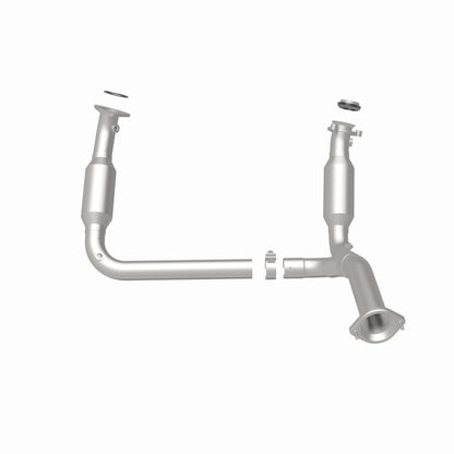 Magnaflow OEM Grade Direct-Fit Catalytic Converter by MagnaFlow Exhaust Products