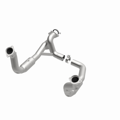 Magnaflow OEM Grade Direct-Fit Catalytic Converter by MagnaFlow Exhaust Products