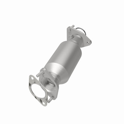 Magnaflow OEM Grade Direct-Fit Catalytic Converter by MagnaFlow Exhaust Products