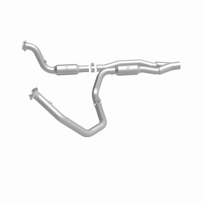 Magnaflow OEM Grade Direct-Fit Catalytic Converter by MagnaFlow Exhaust Products