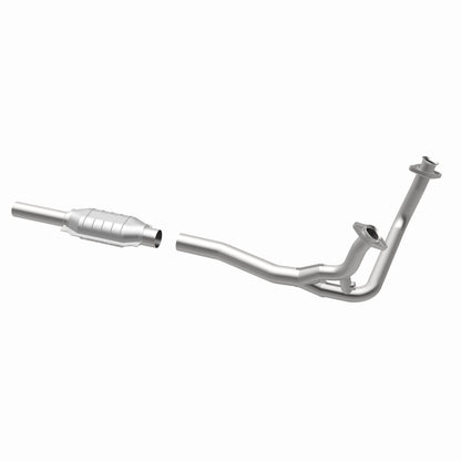 Magnaflow Standard Grade Direct-Fit Catalytic Converter by MagnaFlow Exhaust Products
