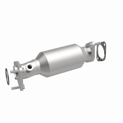 Magnaflow OEM Grade Direct-Fit Catalytic Converter by MagnaFlow Exhaust Products