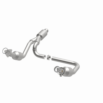 Magnaflow OEM Grade Direct-Fit Catalytic Converter by MagnaFlow Exhaust Products
