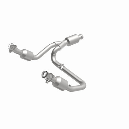 Magnaflow OEM Grade Direct-Fit Catalytic Converter by MagnaFlow Exhaust Products