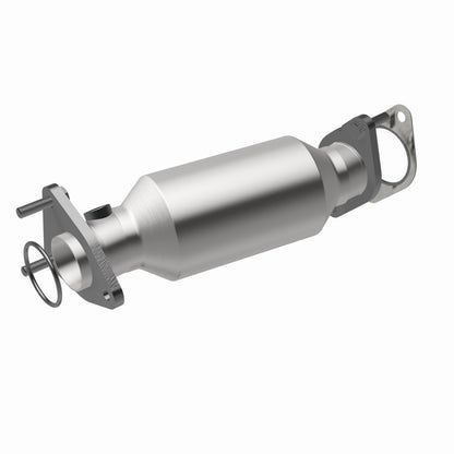 Magnaflow OEM Grade Direct-Fit Catalytic Converter by MagnaFlow Exhaust Products