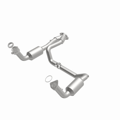 Magnaflow OEM Grade Direct-Fit Catalytic Converter by MagnaFlow Exhaust Products