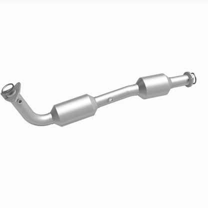 Magnaflow OEM Grade Direct-Fit Catalytic Converter by MagnaFlow Exhaust Products