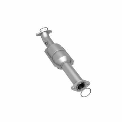 Magnaflow OEM Grade Direct-Fit Catalytic Converter by MagnaFlow Exhaust Products