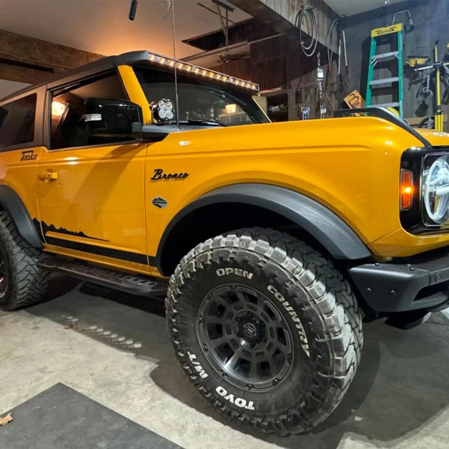 Ford Bronco Integrated Roof LED Light Bar | ORACLE 18,000 Lumens 240W by ORACLE Lighting