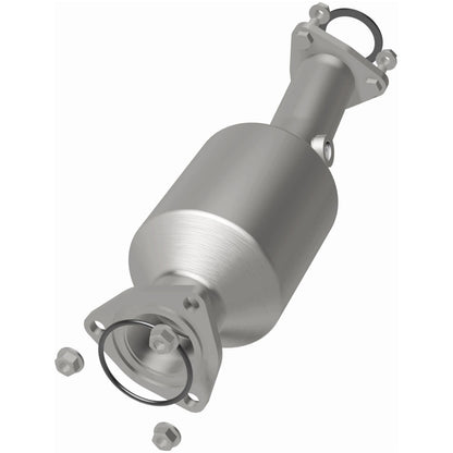 Magnaflow OEM Grade Direct-Fit Catalytic Converter by MagnaFlow Exhaust Products