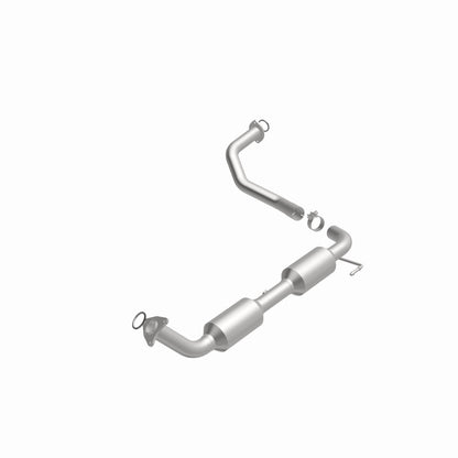Magnaflow OEM Grade Direct-Fit Catalytic Converter by MagnaFlow Exhaust Products