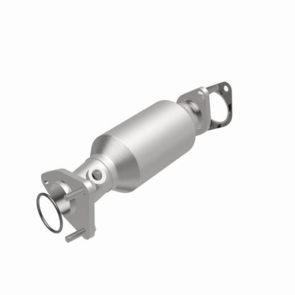 Magnaflow OEM Grade Direct-Fit Catalytic Converter by MagnaFlow Exhaust Products