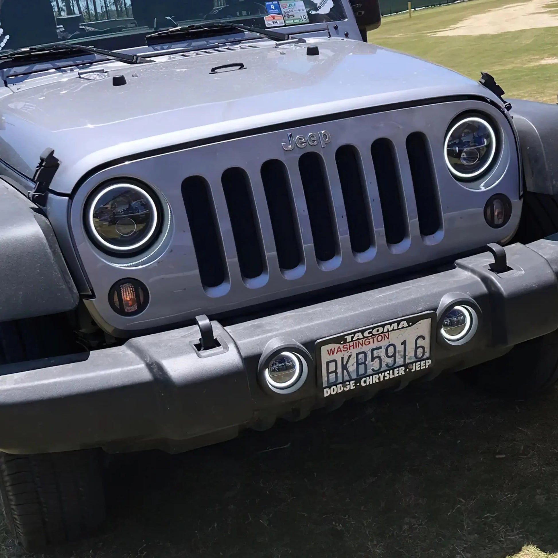 2007-2018 Jeep Wrangler JK Switchback LED Halo Headlights- DRL and Turn Signal by ORACLE Lighting