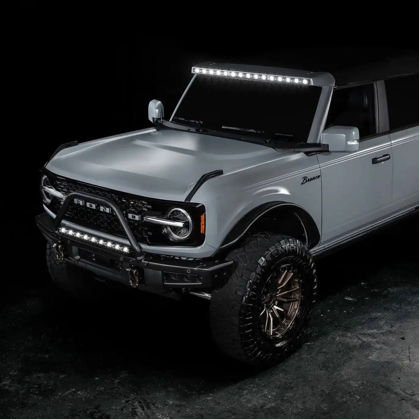 Ford Bronco Integrated Roof LED Light Bar | ORACLE 18,000 Lumens 240W by ORACLE Lighting