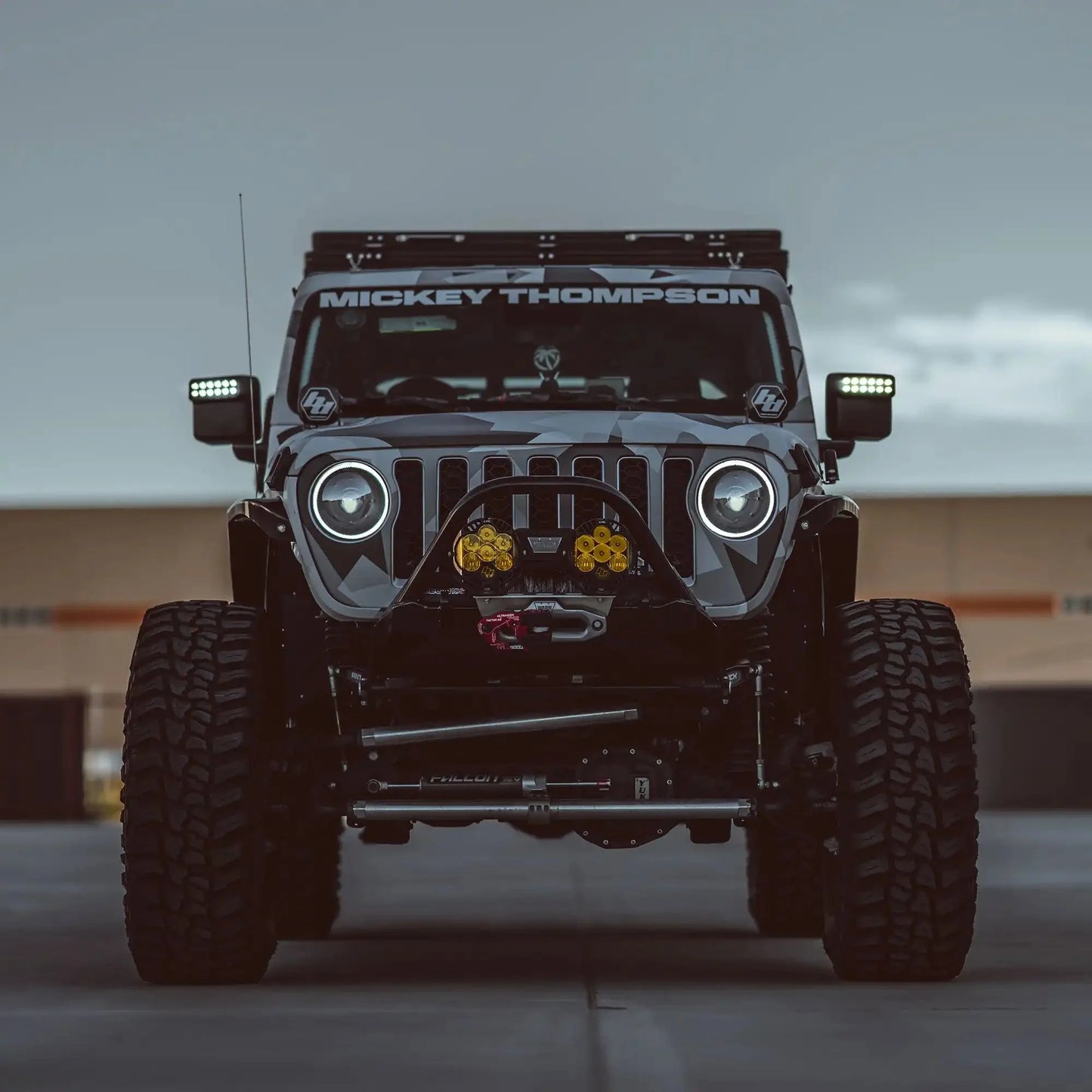ORACLE Lighting Oculus™ Switchback Bi-LED Projector Headlights for Jeep Wrangler JL/ Gladiator JT by ORACLE Lighting