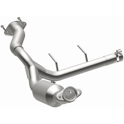 Magnaflow OEM Grade Direct-Fit Catalytic Converter by MagnaFlow Exhaust Products