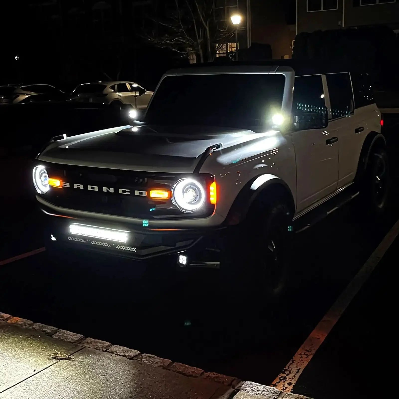 ORACLE Lighting Oculus™ Bi-LED Projector Headlights for 2021+ Ford Bronco by ORACLE Lighting
