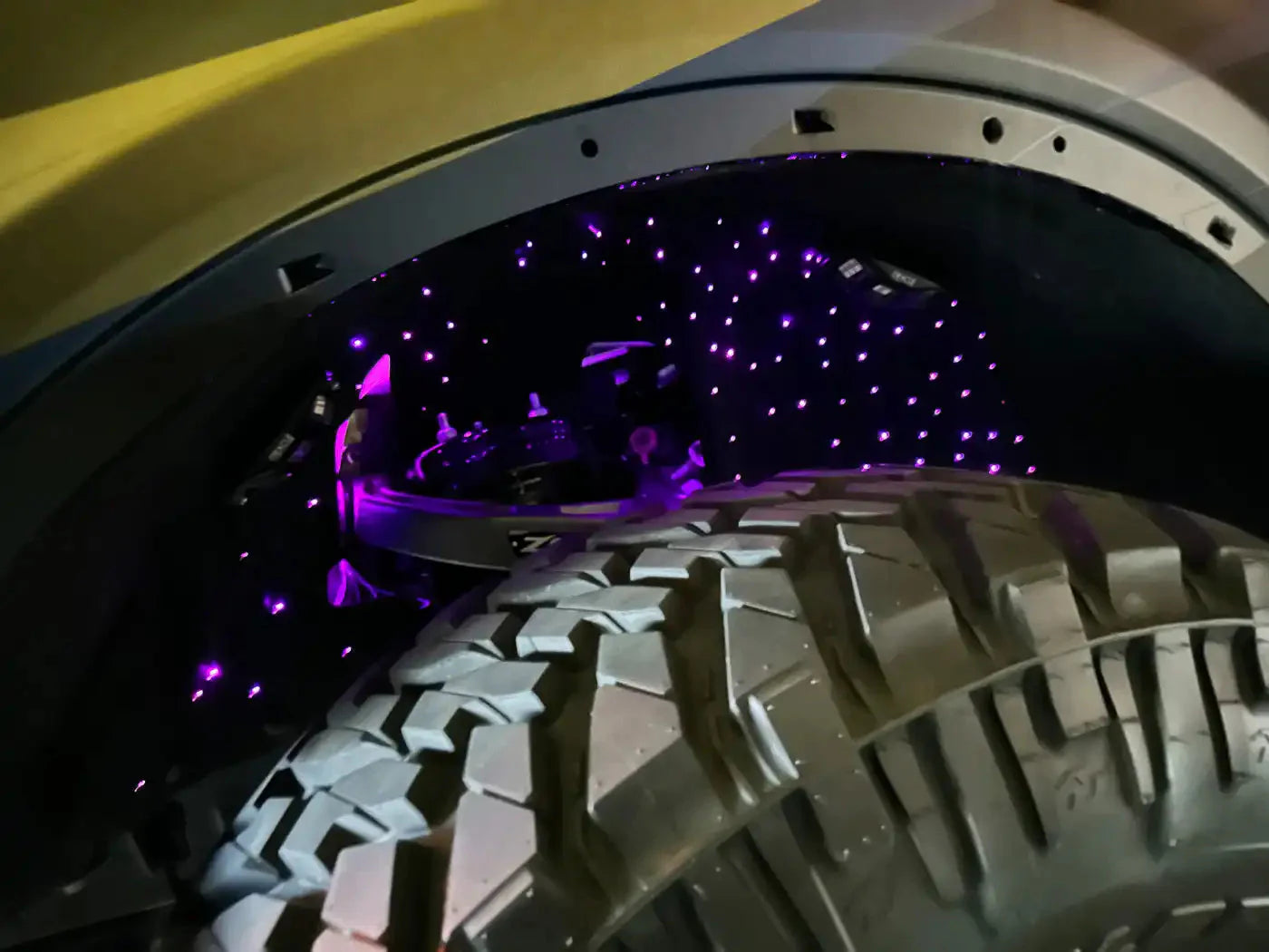 ORACLE Lighting Fiber Optic Wheel Liner ColorSHIFT RGB+W Kit - 40W LED/ 600 Fibers by ORACLE Lighting