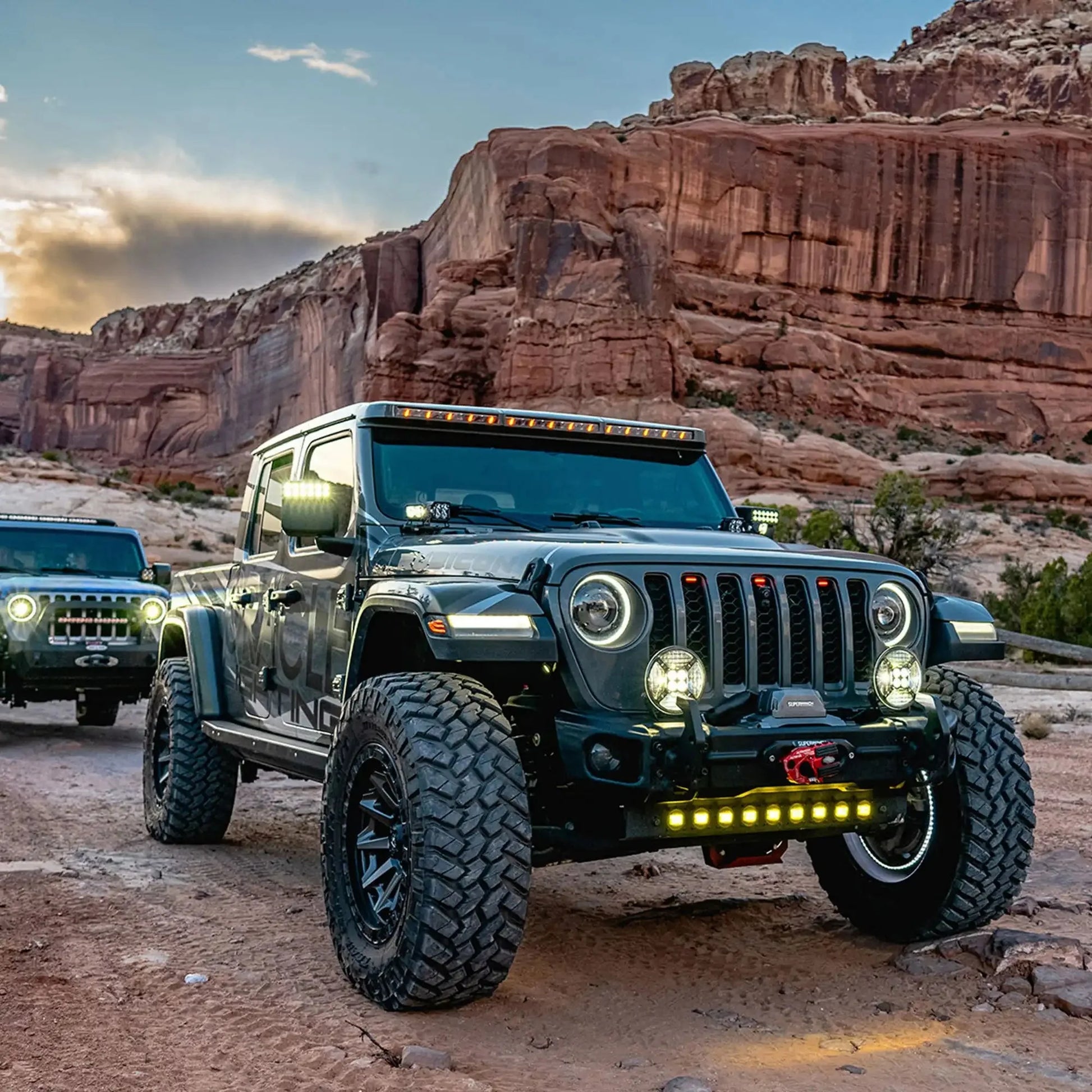Jeep JL/JT Integrated Roof LED Light Bar | ORACLE 18,000 Lumens 240W by ORACLE Lighting
