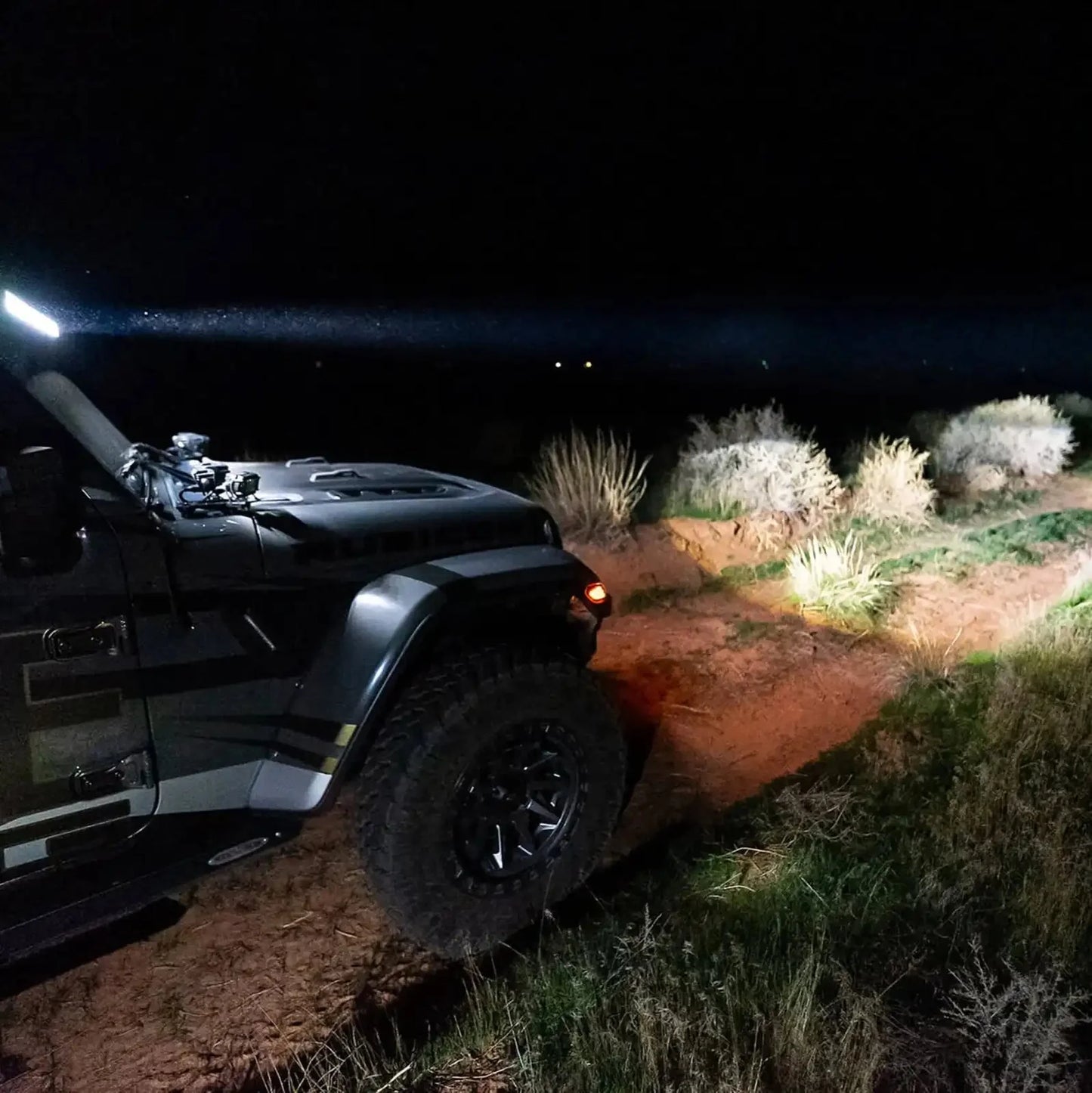 Jeep JL/JT Integrated Roof LED Light Bar | ORACLE 18,000 Lumens 240W by ORACLE Lighting