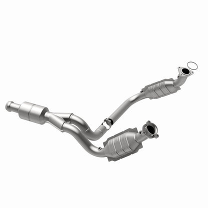 Magnaflow OEM Grade Direct-Fit Catalytic Converter by MagnaFlow Exhaust Products