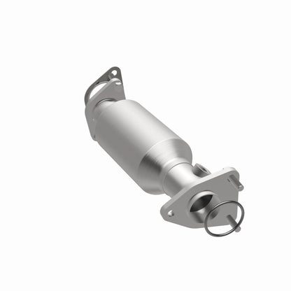 Magnaflow OEM Grade Direct-Fit Catalytic Converter by MagnaFlow Exhaust Products
