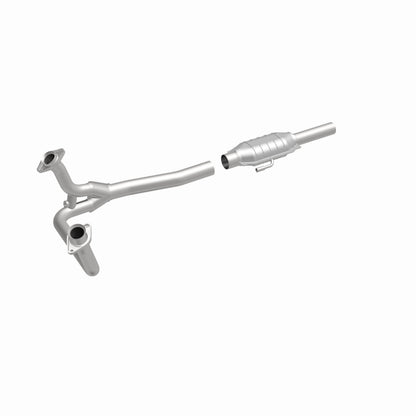 Magnaflow Standard Grade Direct-Fit Catalytic Converter by MagnaFlow Exhaust Products