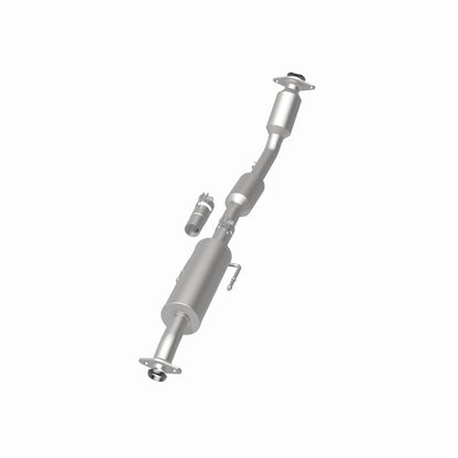 Magnaflow OEM Grade Direct-Fit Catalytic Converter by MagnaFlow Exhaust Products