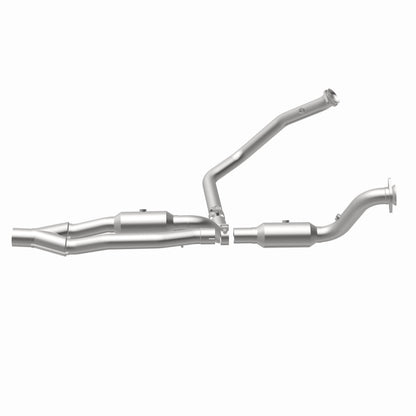 Magnaflow OEM Grade Direct-Fit Catalytic Converter by MagnaFlow Exhaust Products