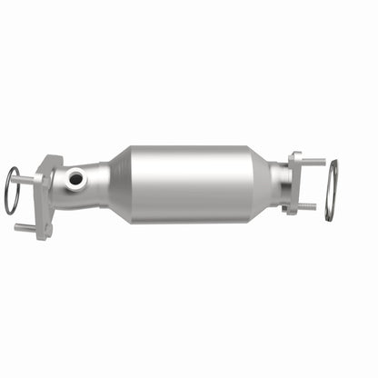 Magnaflow OEM Grade Direct-Fit Catalytic Converter by MagnaFlow Exhaust Products