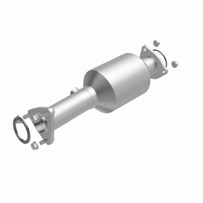 Magnaflow OEM Grade Direct-Fit Catalytic Converter by MagnaFlow Exhaust Products