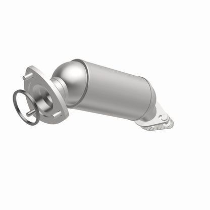 Magnaflow OEM Grade Direct-Fit Catalytic Converter by MagnaFlow Exhaust Products