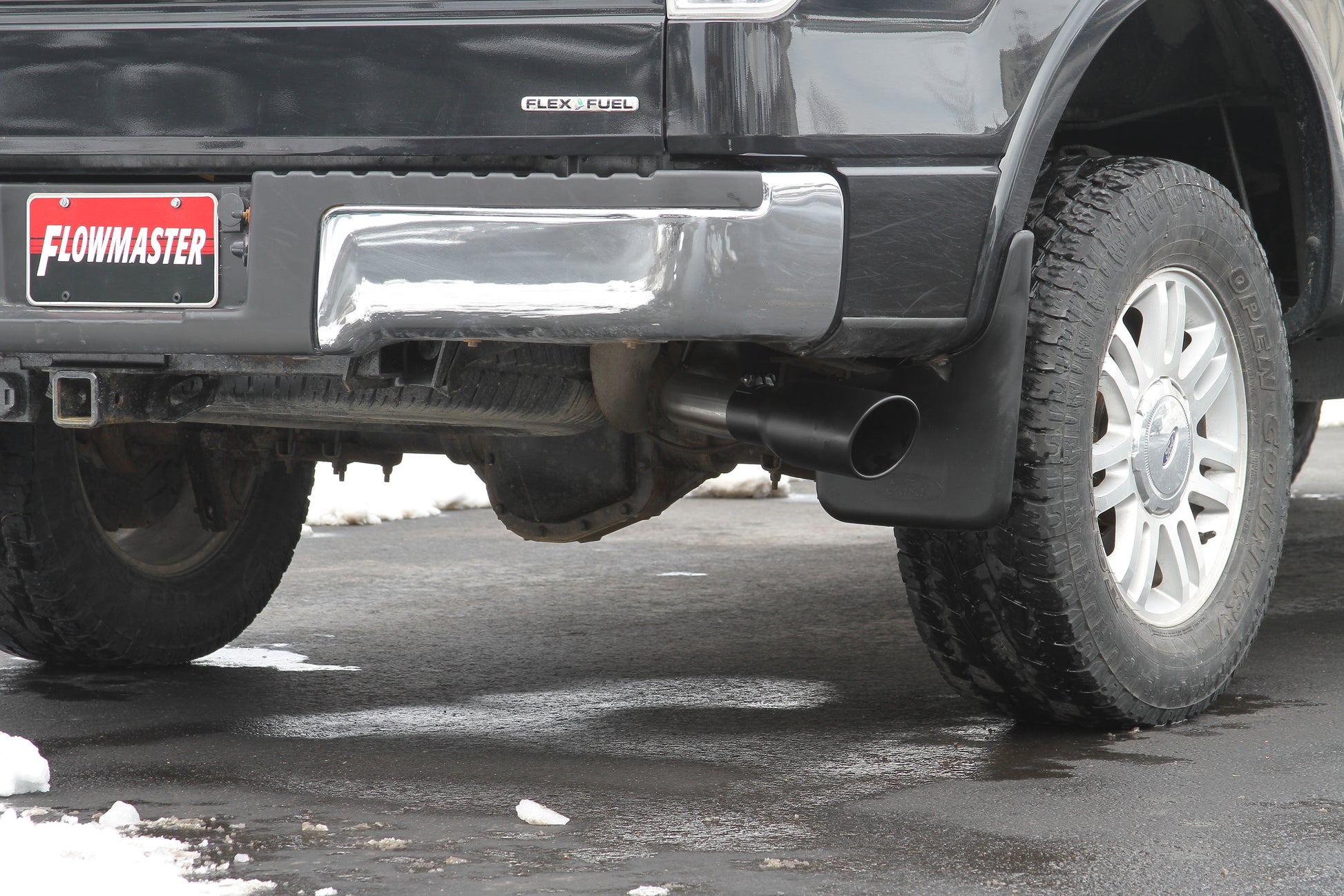 Flowmaster Flow FX Cat-Back Exhaust System by Flowmaster