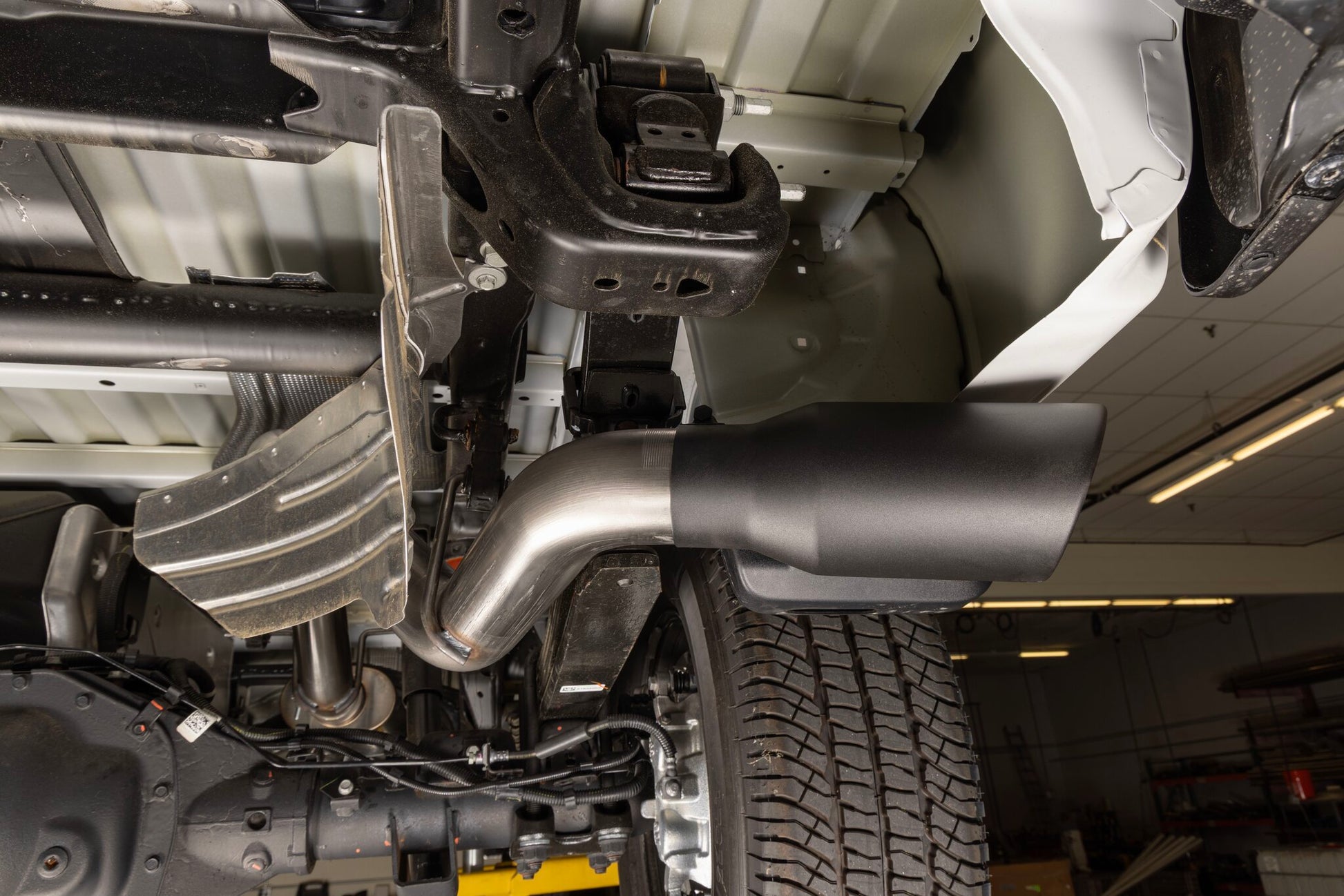 Flowmaster Flow FX Cat-Back Exhaust System by Flowmaster