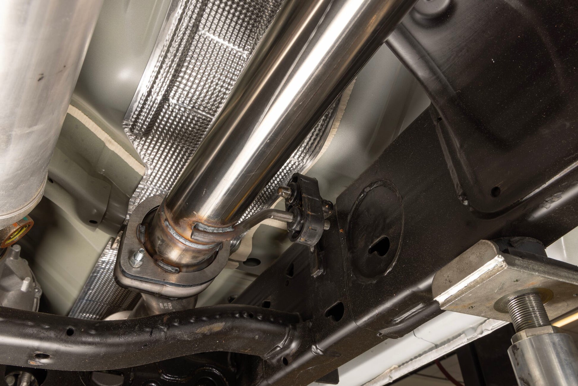 Flowmaster Flow FX Cat-Back Exhaust System by Flowmaster