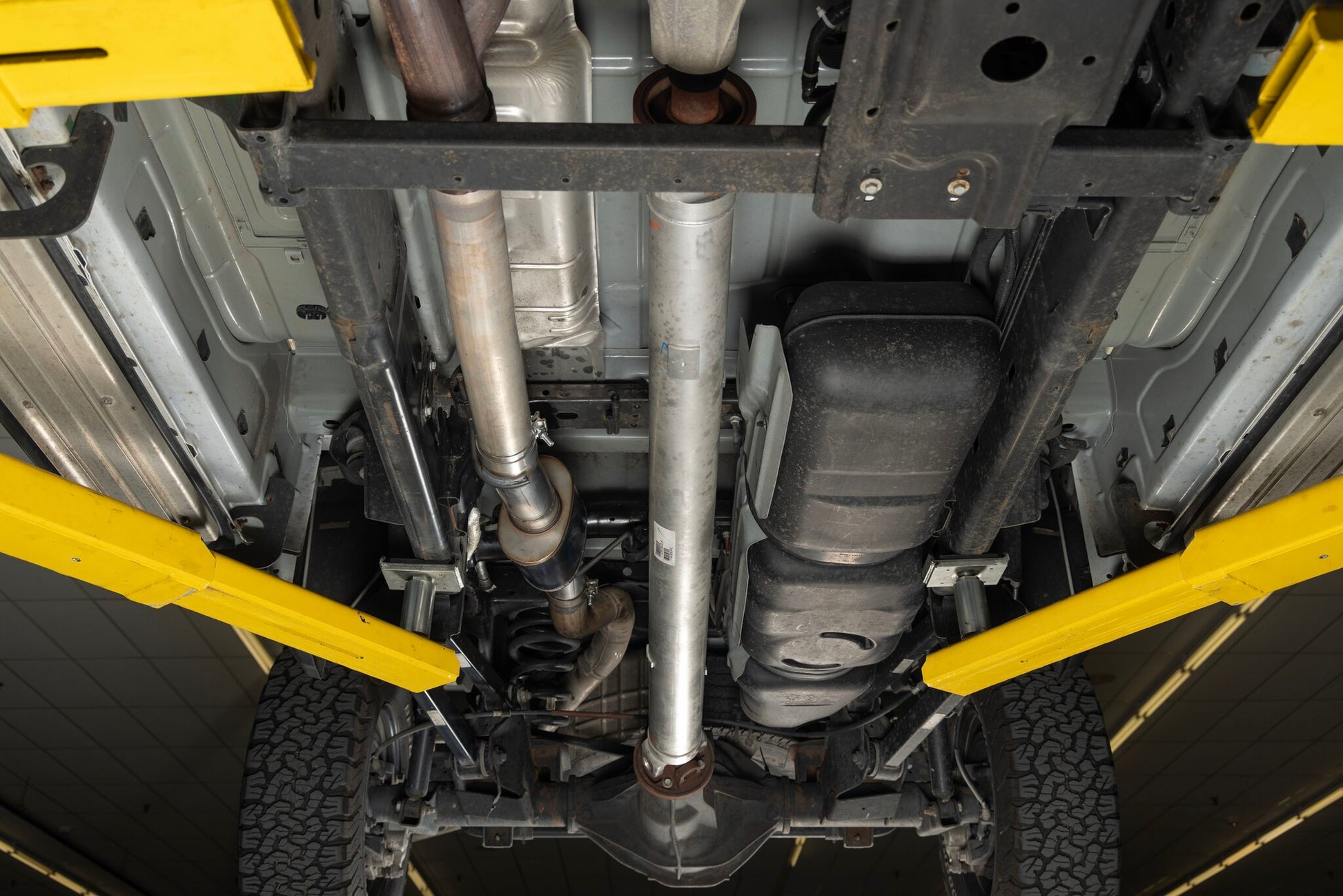 Flowmaster Flow FX Direct Fit Muffler by Flowmaster