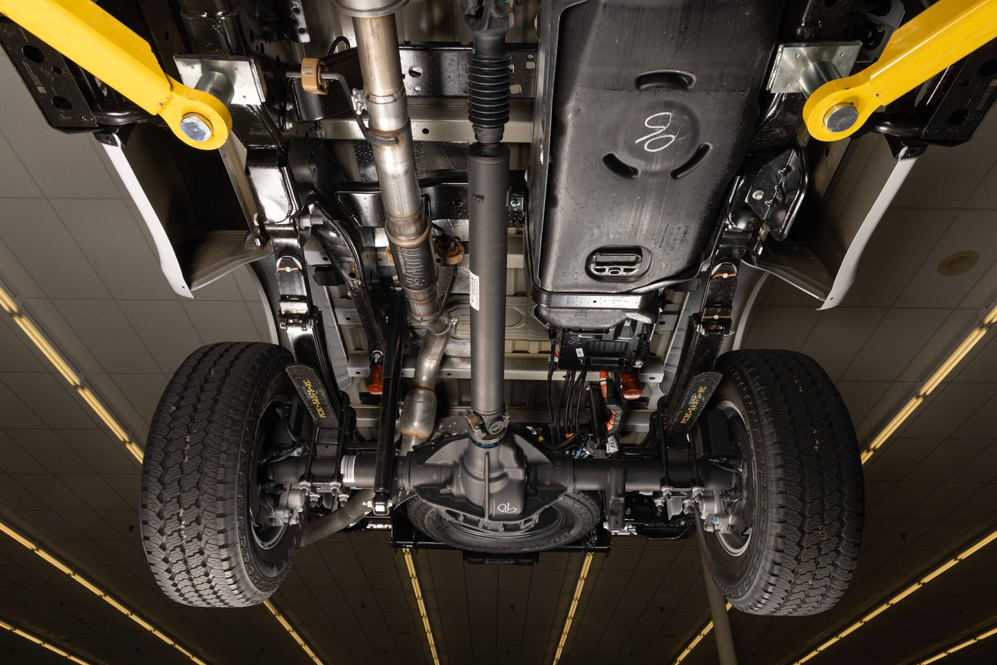 Flowmaster Flow FX Direct Fit Muffler by Flowmaster