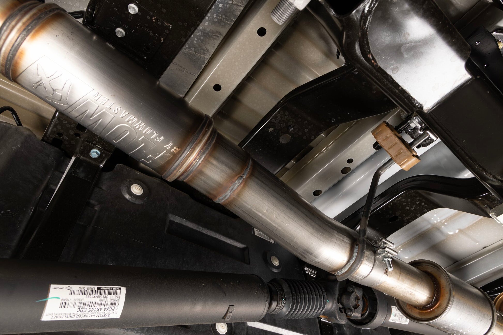 Flowmaster Flow FX Direct Fit Muffler by Flowmaster